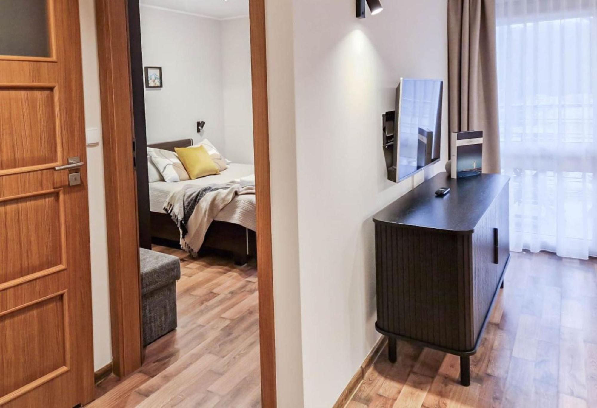 Apartamenty Mistral Z Parkingiem - Promenada & Morze - Apartamenty Na Wyspie Świnoujście Екстериор снимка