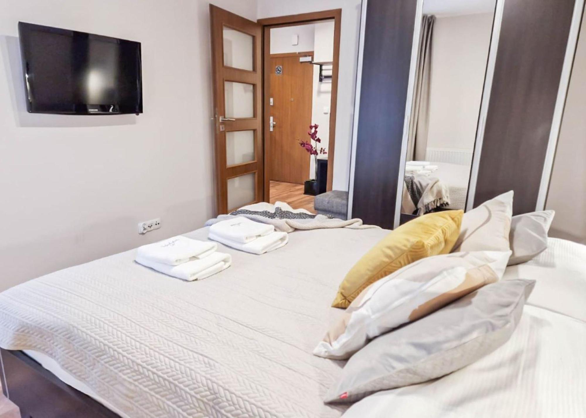 Apartamenty Mistral Z Parkingiem - Promenada & Morze - Apartamenty Na Wyspie Świnoujście Екстериор снимка