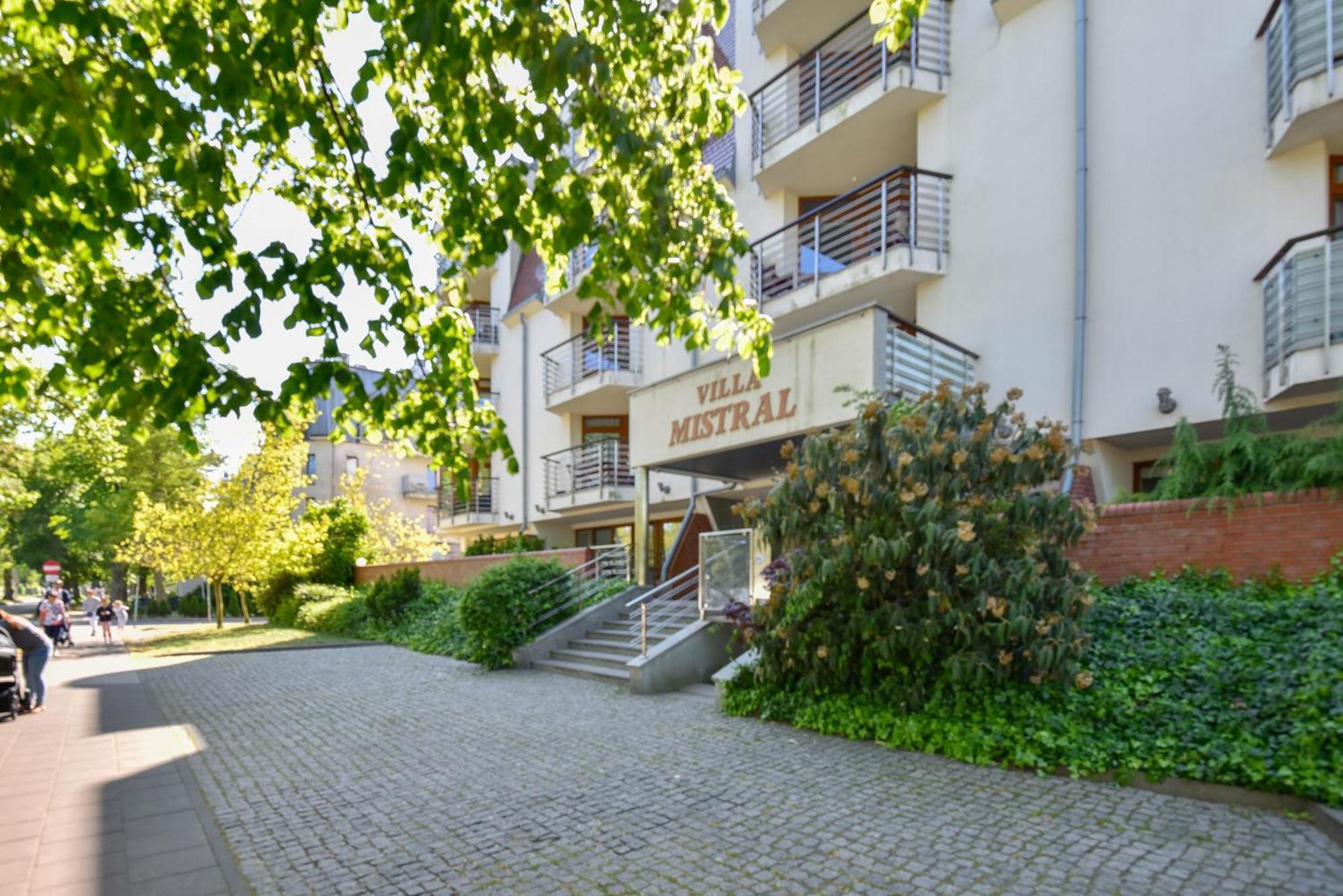 Apartamenty Mistral Z Parkingiem - Promenada & Morze - Apartamenty Na Wyspie Świnoujście Екстериор снимка
